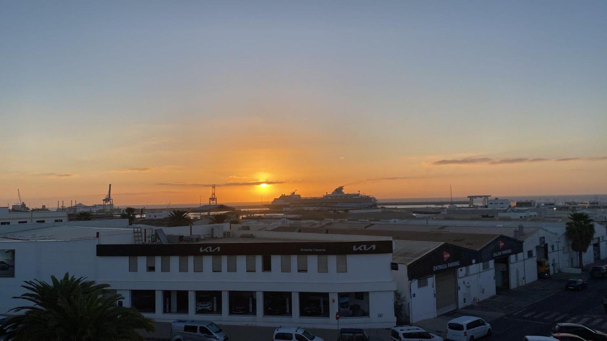 Amanecer Isleno Habitaciones Arrecife  Exterior foto